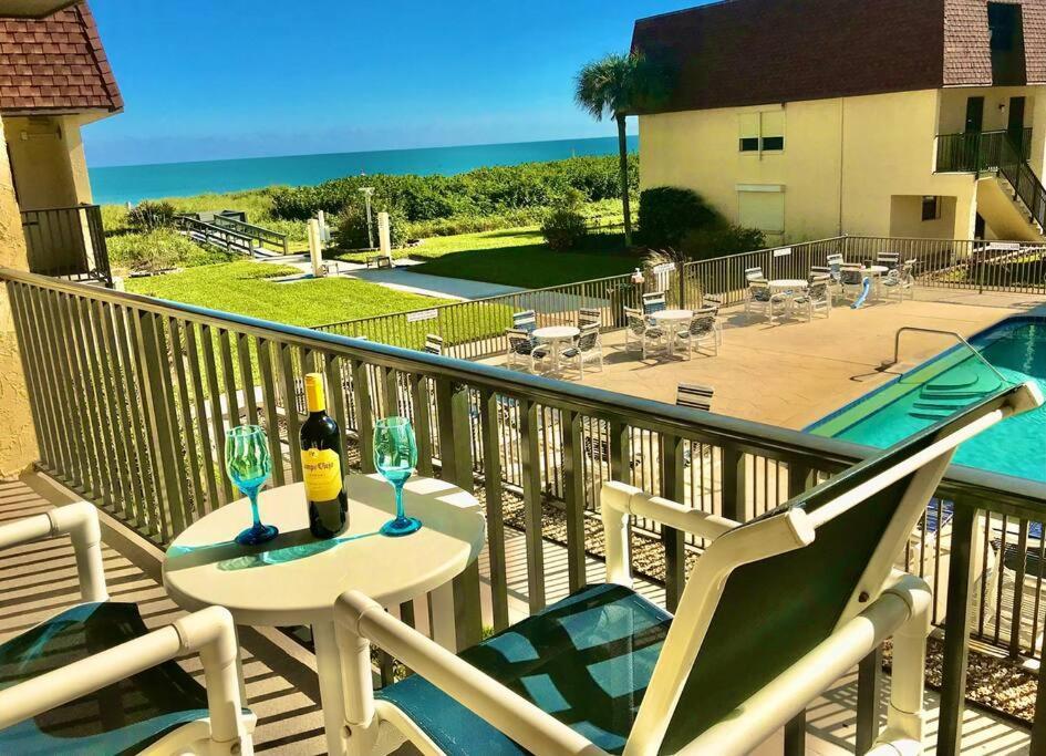 Condo By The Sea! Cocoa Beach Kültér fotó